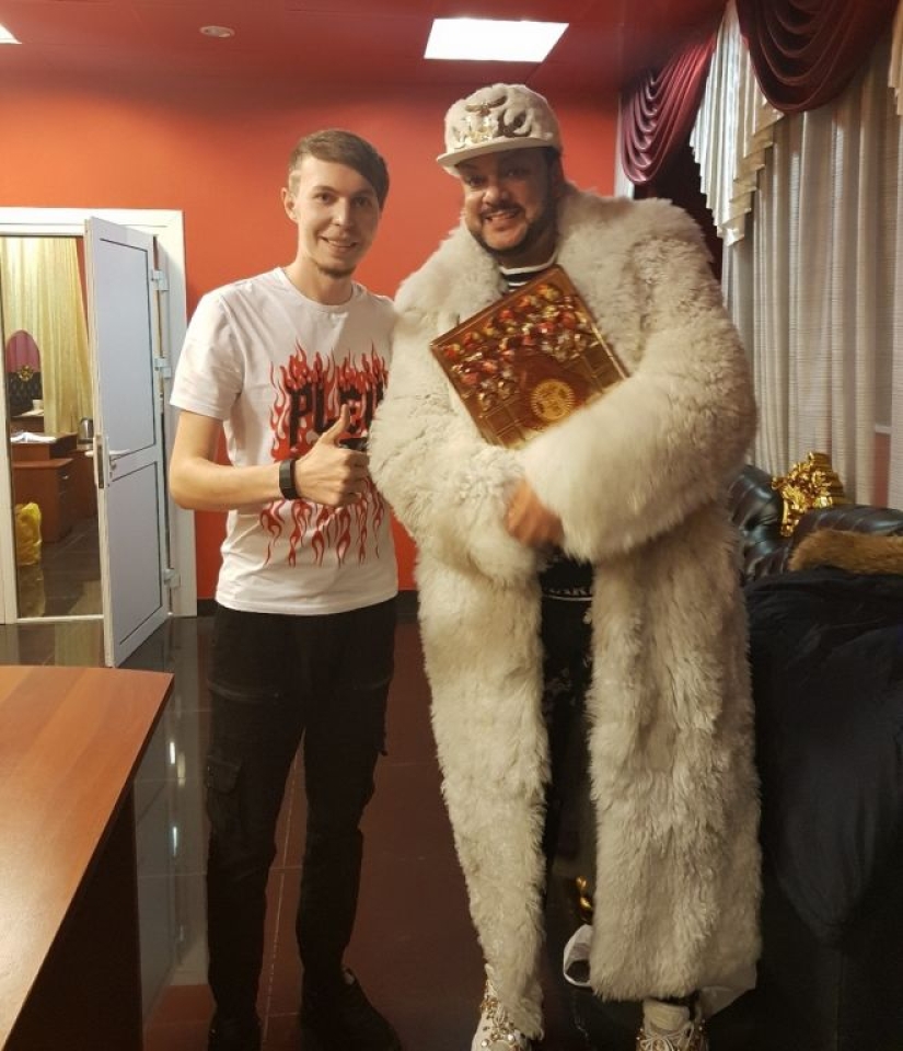 20 ridiculous outfits worn by Philip Kirkorov, and we are ashamed of them