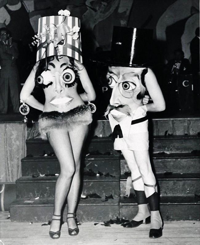 20 weird and Ridiculous Halloween costumes from old photos