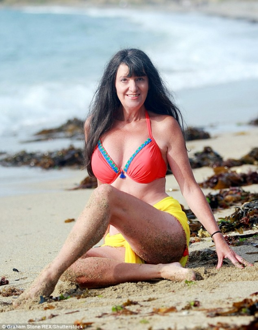 "20-year-olds turn around after me": the oldest glamorous model in the UK is 67 years old