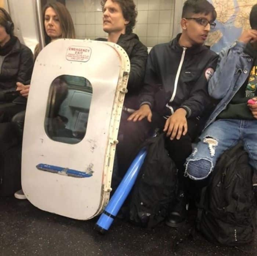 22 of the most colorful characters who managed to meet in the subway