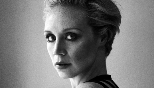 22 photos of Brienne of Tarth without armor, from which your jaw will drop
