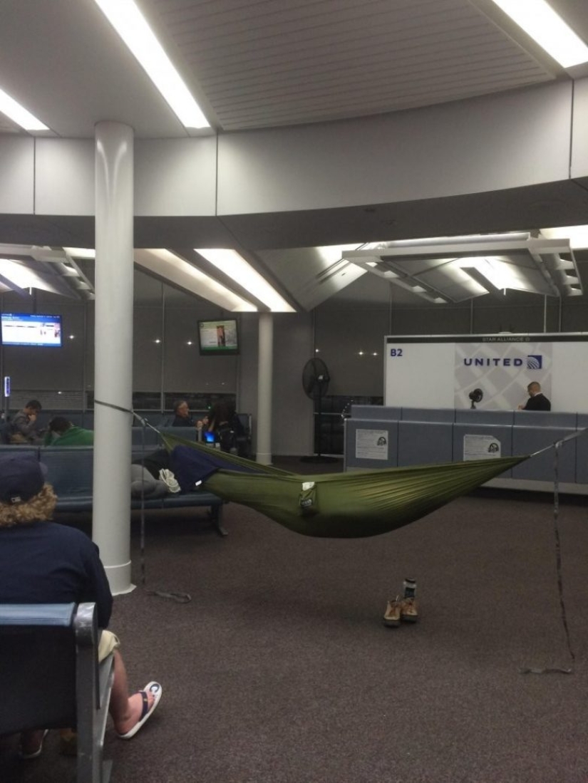 22 strange moments that you don't expect to see at the airport