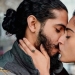 24 kisses in 24 hours: a dizzying project by a photographer from New York