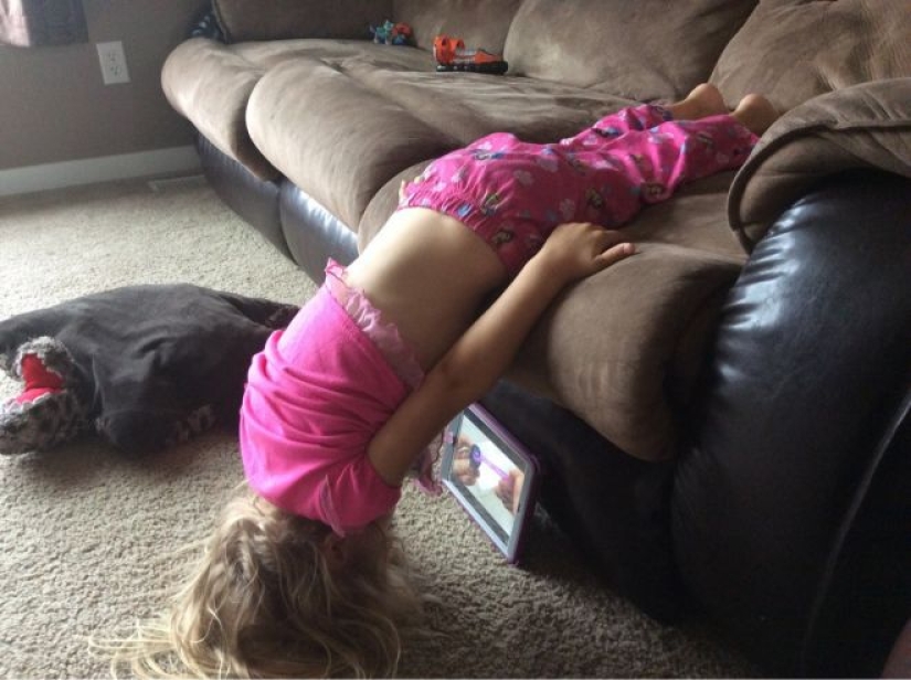 25 funny photos that look like 5 minutes of silence in the house, where there is little