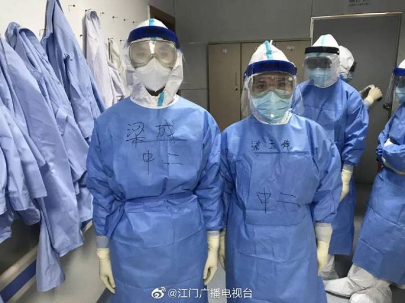 25 photos about the everyday life of medical staff in Wuhan infected with coronavirus