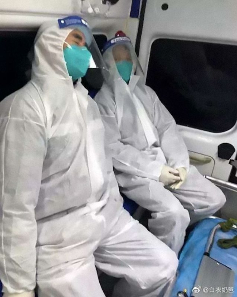 25 photos about the everyday life of medical staff in Wuhan infected with coronavirus