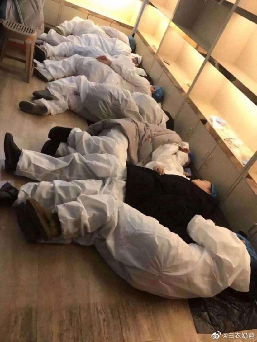 25 photos about the everyday life of medical staff in Wuhan infected with coronavirus