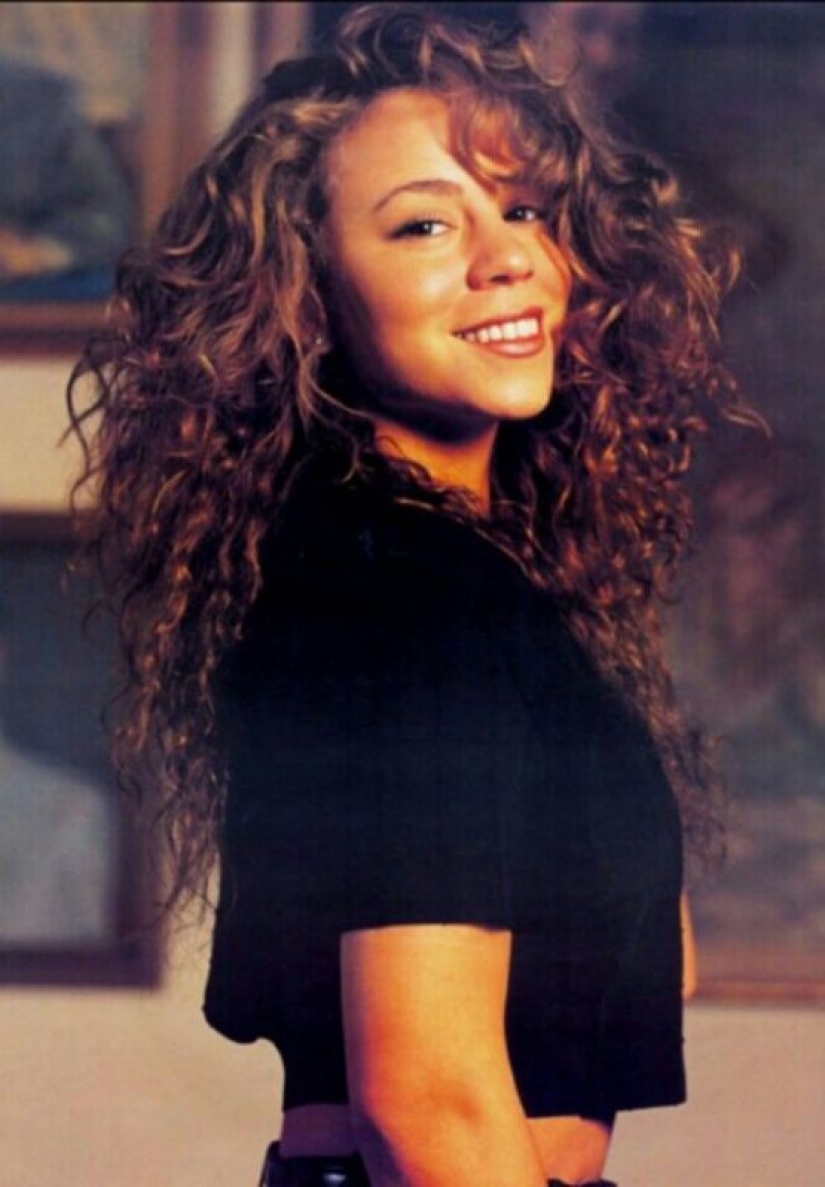 25 rare photos of young Mariah Carey, the singer, made at the beginning of her stellar career