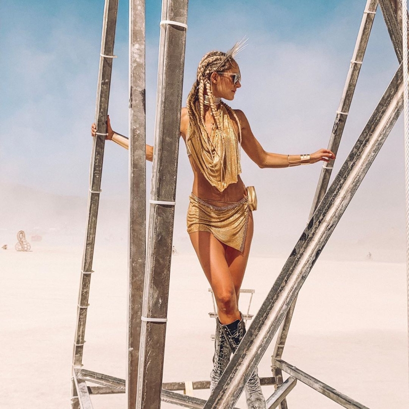 35 fotos de chicas calientes del festival Burning Man igualmente caliente-2019