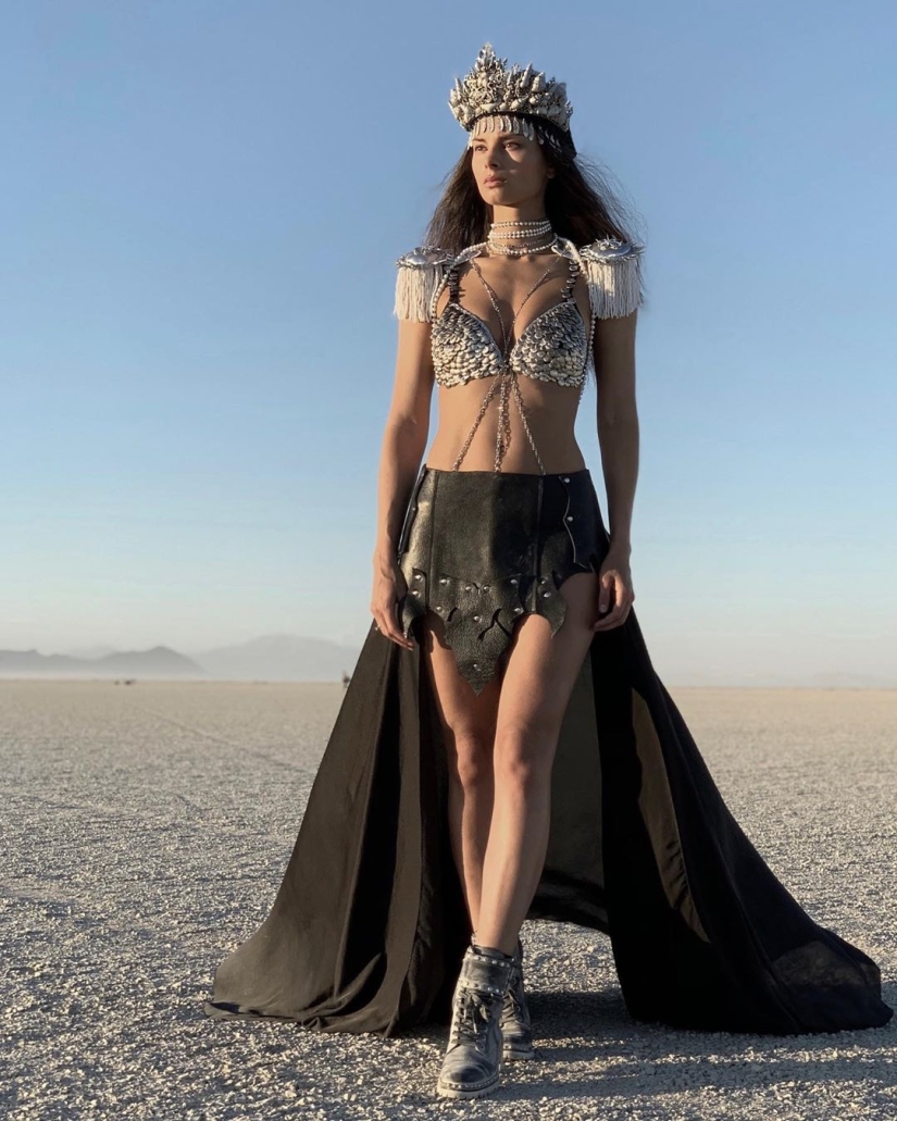 35 fotos de chicas calientes del festival Burning Man igualmente caliente-2019