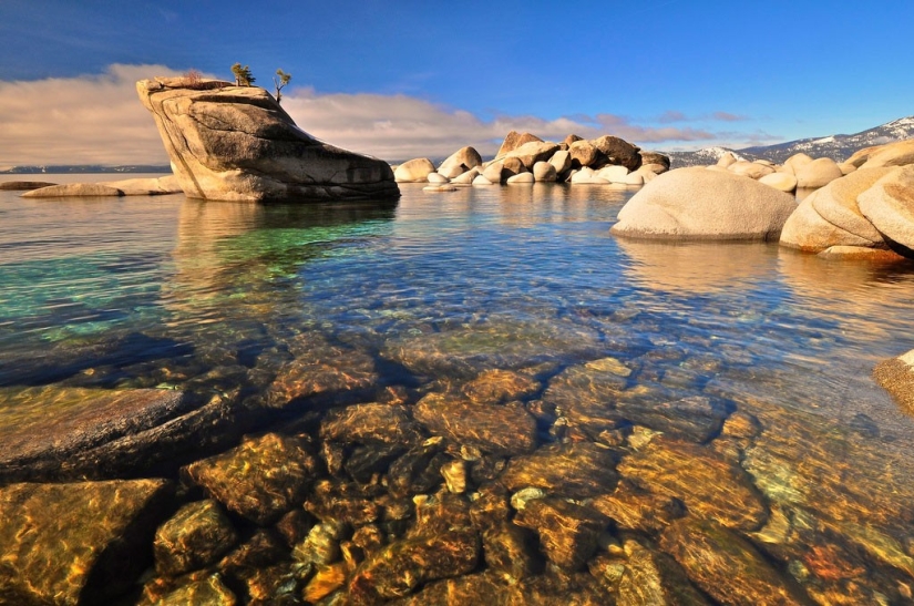 35 unique places of the planet that will surprise with crystal clear water