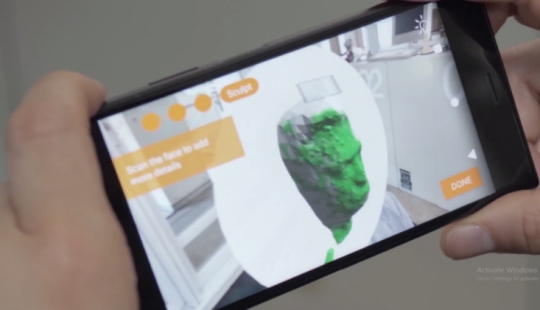 3D technology in your pocket: the first smartphone with which you can take 3D selfies and avatars