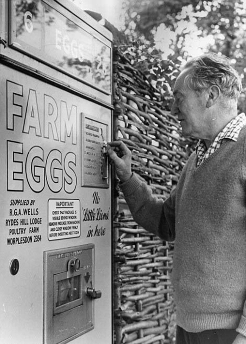 40 photos of vintage vending machines that you didn't even know about