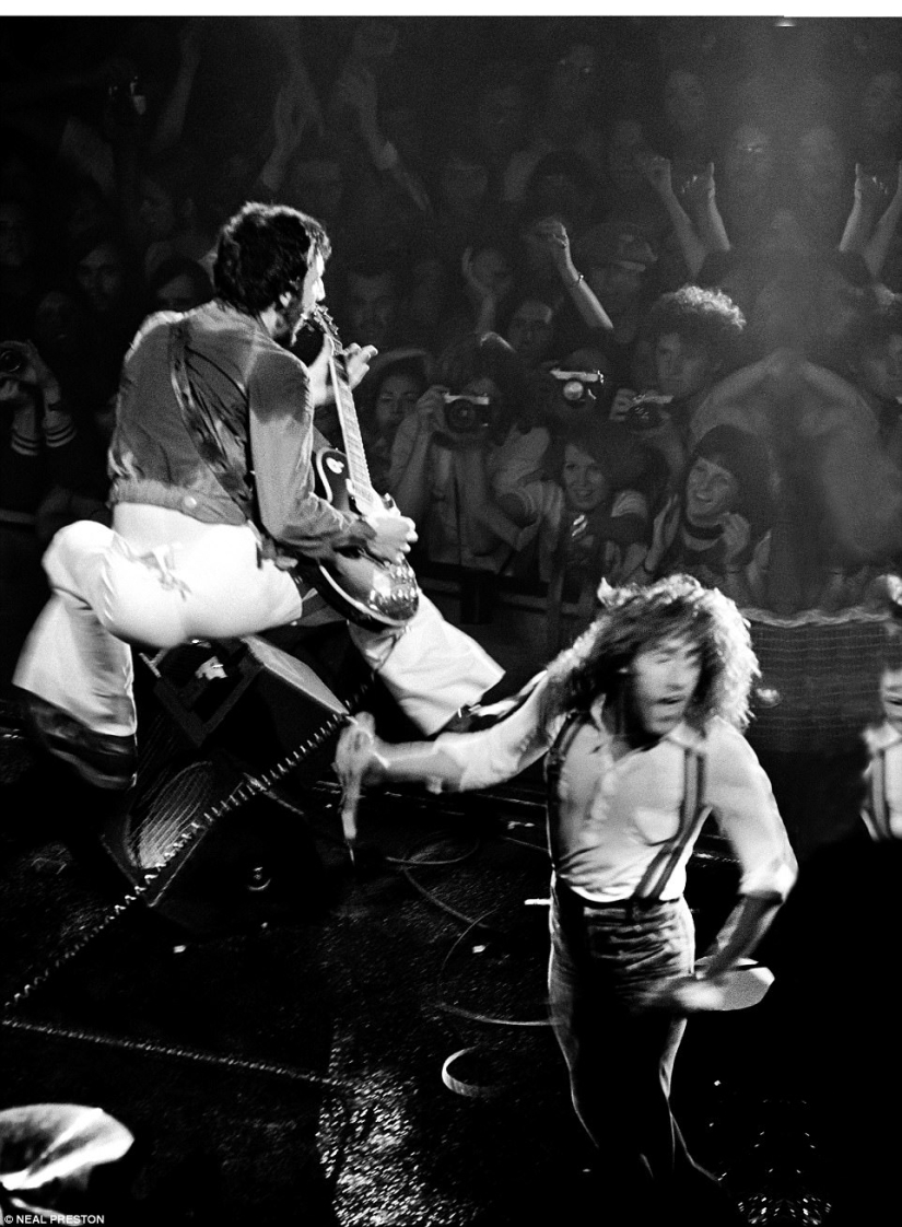 50 años con músicos de rock icónicos: imágenes detrás de escena del famoso fotógrafo Neil Preston
