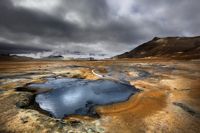 6 lifeless places on earth