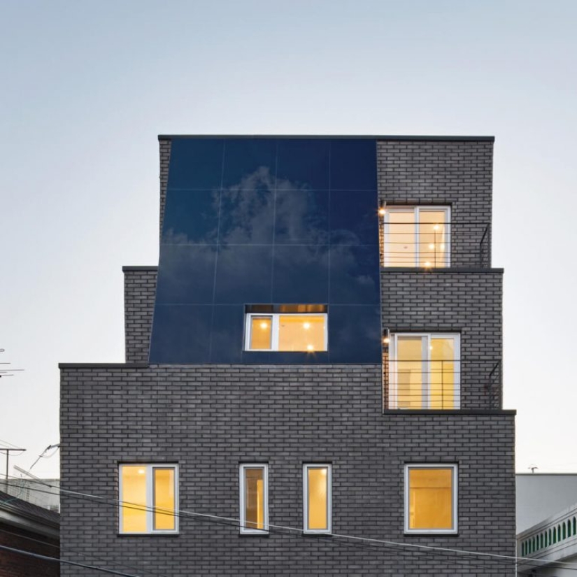 7 Best Black Brick House Ideas: The New Trend of 2022
