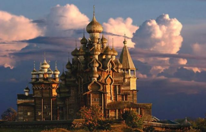 7 MOST beautiful wooden houses and palaces in Russia