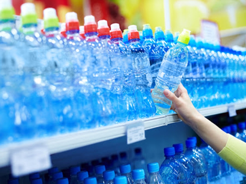 7 reasons to never drink bottled water again