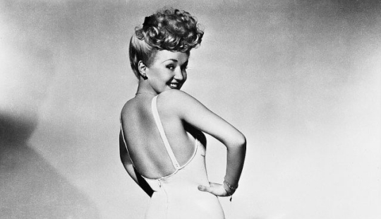 8 classic pin-up beauties from the past
