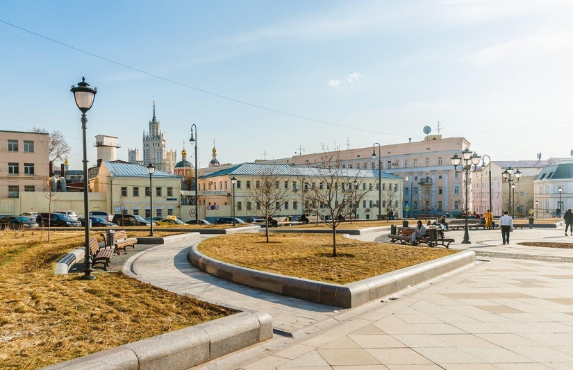 8 most beautiful squares in Moscow