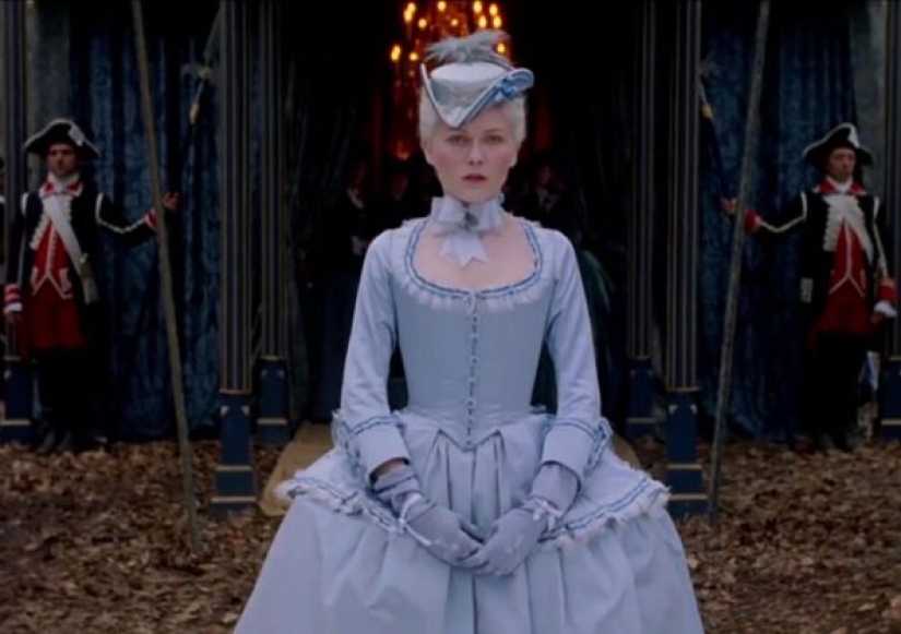 8 Times Movie Costumes Were So Impressive They Won An Oscar