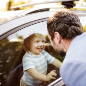 9 reasons why you can't leave a child alone in a car