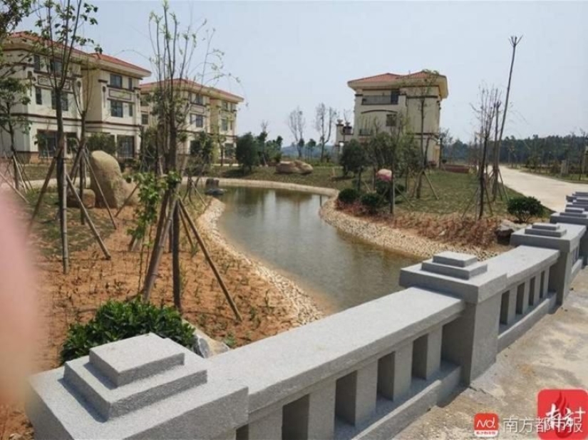 A Chinese billionaire built 258 luxury villas as a gift to his fellow villagers, but no one lives there because of greed