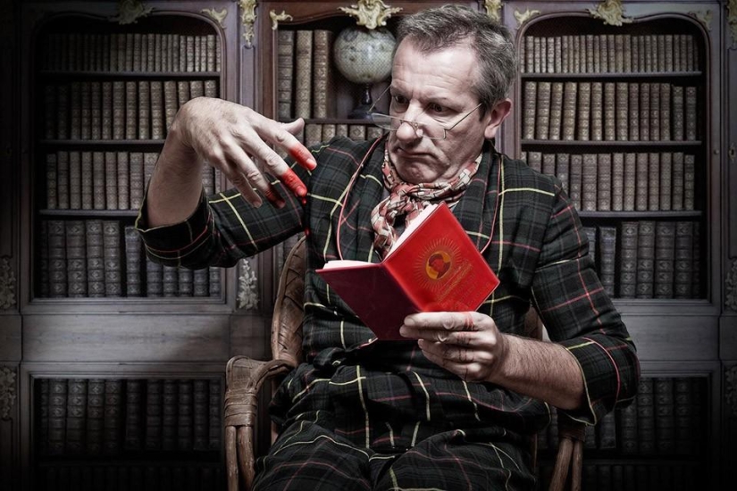 A funny photo project about books that not everyone will understand