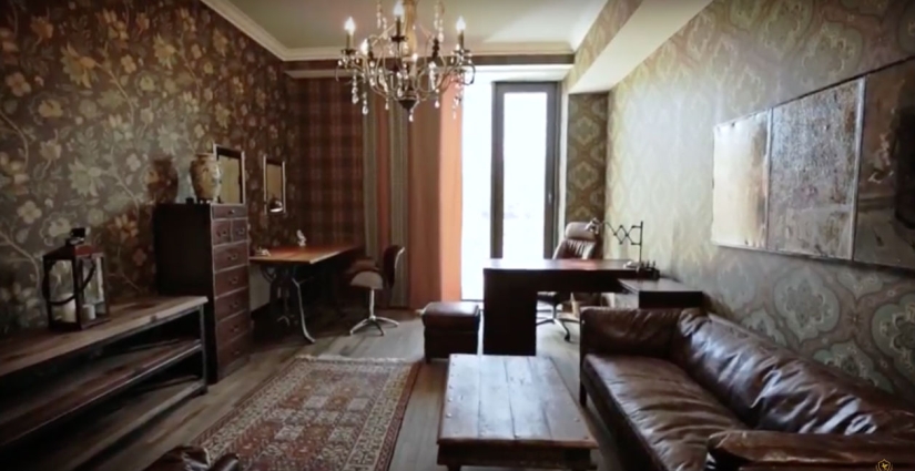A house with an underground bunker is for sale in the Moscow region