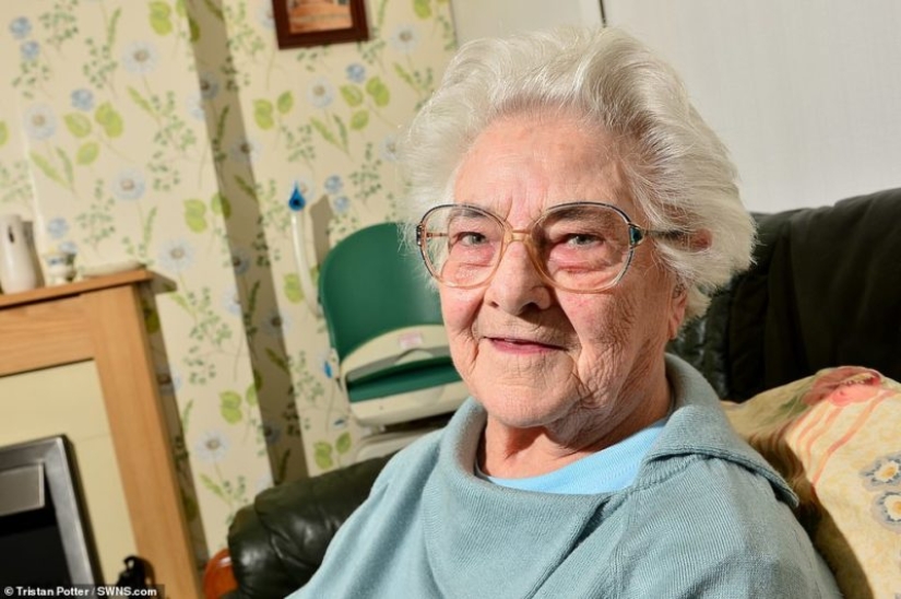 A life-long street: a British woman has lived in one place for 88 years