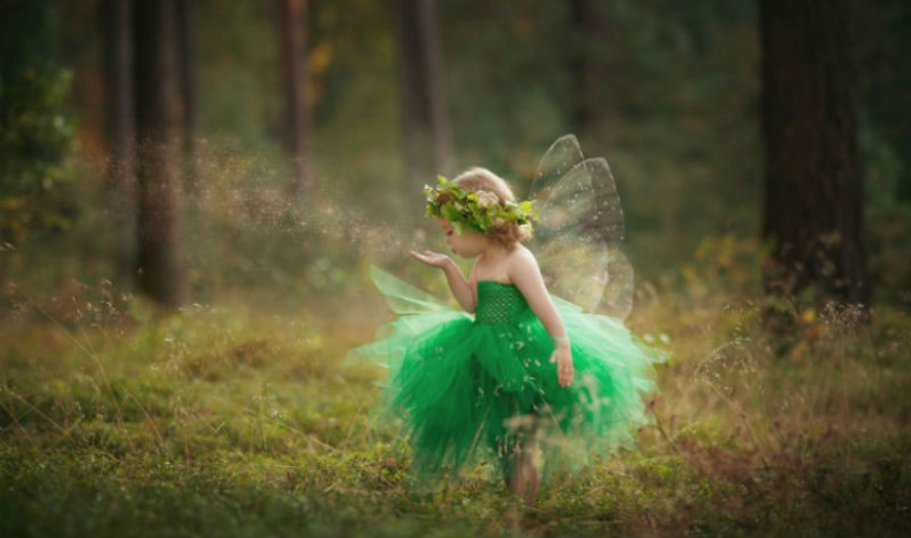 A mother from Poland creates fabulously beautiful costumes for her children