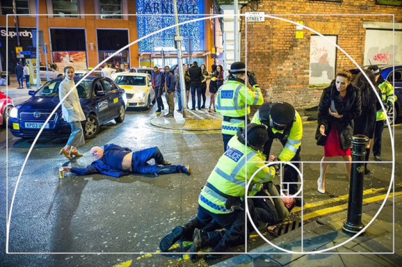 A New Year's picture of a drunk Briton turned into a real "art meme"