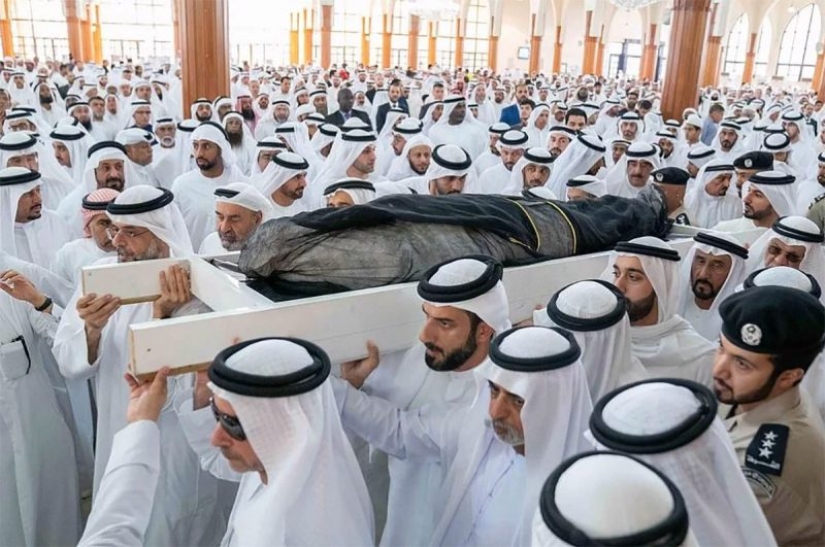 A party with a tragic ending: the son of an Arab sheikh died after an orgy