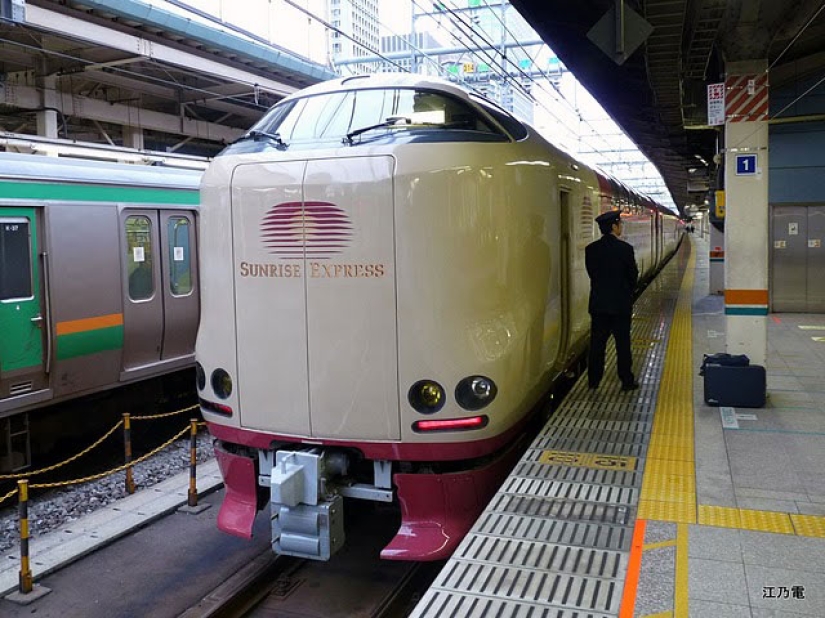 A reserved seat on the Japanese Sunrise Izumo night train