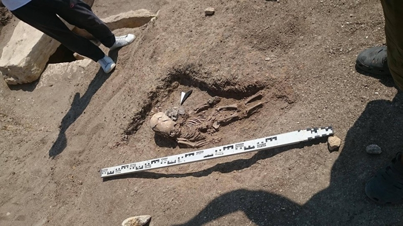 A skeleton of a baby of the II century with an elongated skull was found in Crimea