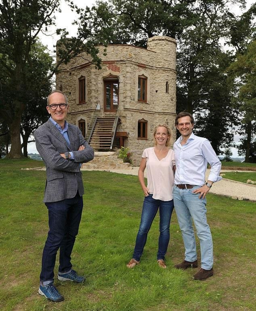 A small castle for a lot of money: a British couple sells a restored mansion for a million dollars