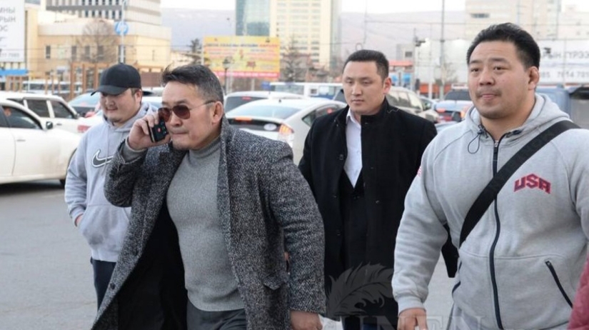 A super hero, not a politician: why the president of Mongolia is the "coolest"