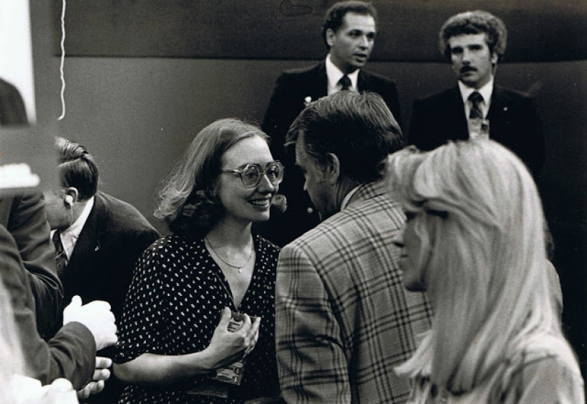 A typical hippie or a student of an elite university? 20 rare photos of a young and young Hillary Clinton