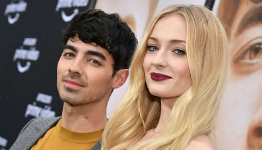 Actress Sophie Turner and her musician husband Joe Jonas will become parents for the first time