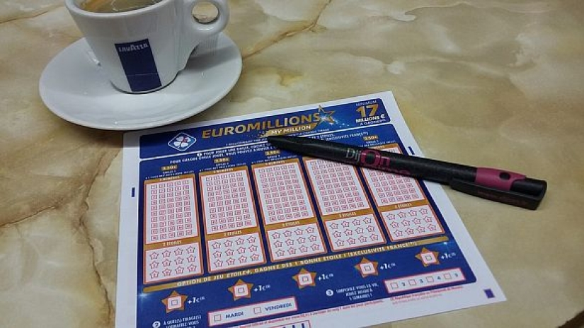 Afortunado en la vida: el francés ganó un millón de euros en la misma lotería por segunda vez en dos años