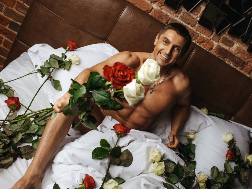 "¡Al menos tu ayudante tiene un culo hermoso!": Los moscovitas quedaron impresionados con la sesión de fotos del diputado popular