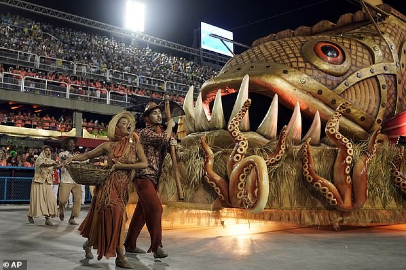 Al ritmo incendiario de la samba: el espectáculo más brillante del año es el colorido carnaval de Río de Janeiro