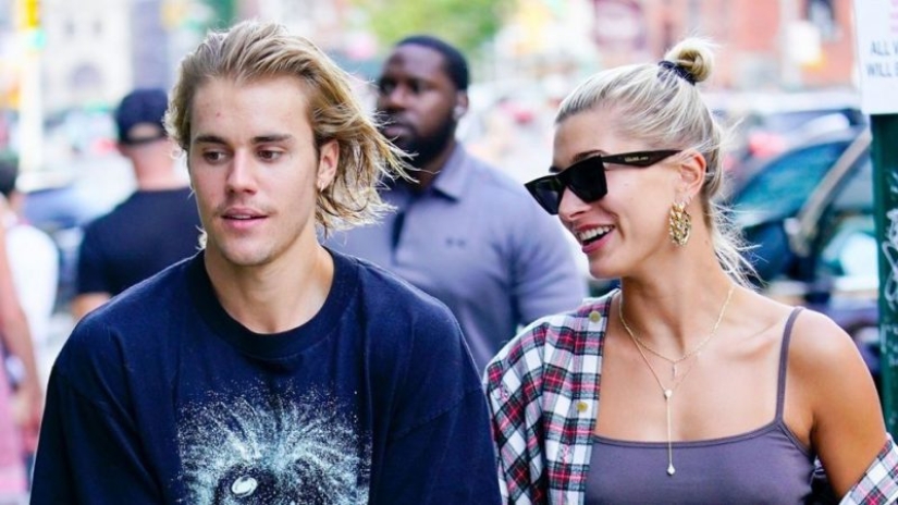 All mine is yours: Justin Bieber uses his wife's cosmetics, except for a cream based on her blood