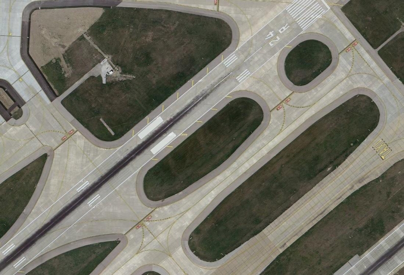 Amazing geometry of runways