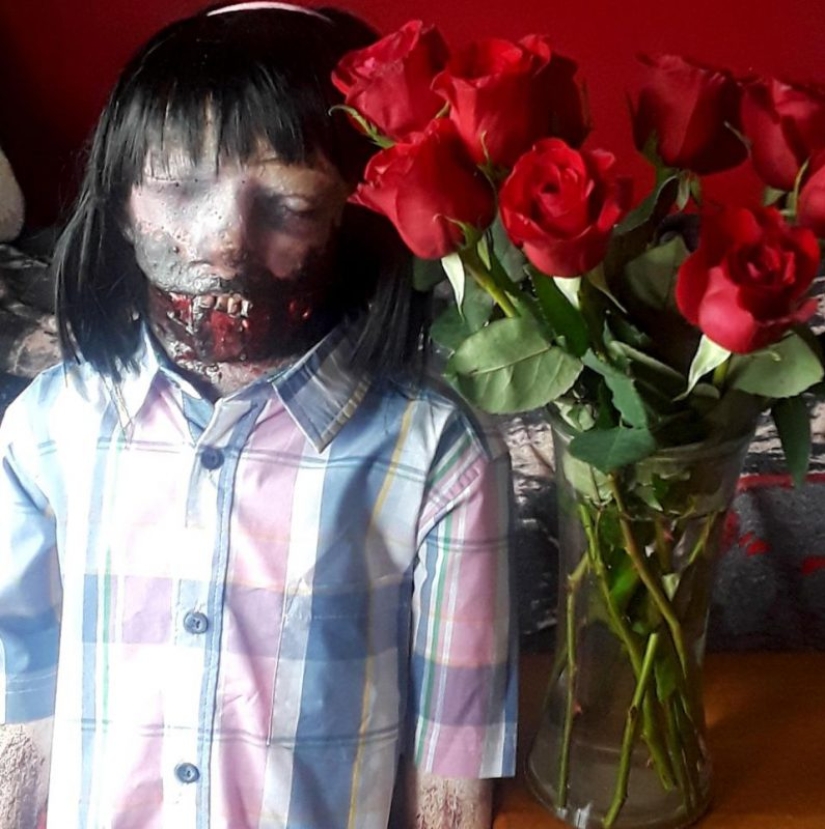 Amor a muerte: Una mujer de 21 años que se casó con un zombi se jacta de una vida familiar feliz