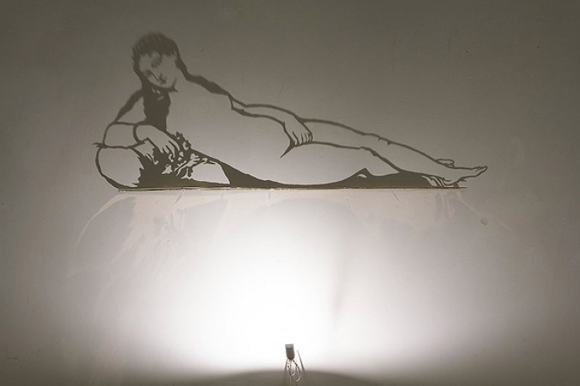 An artist who paints with a shadow