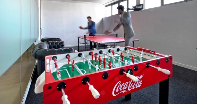 An office where everything is for people: how Coca-Cola employees work and relax in Shanghai