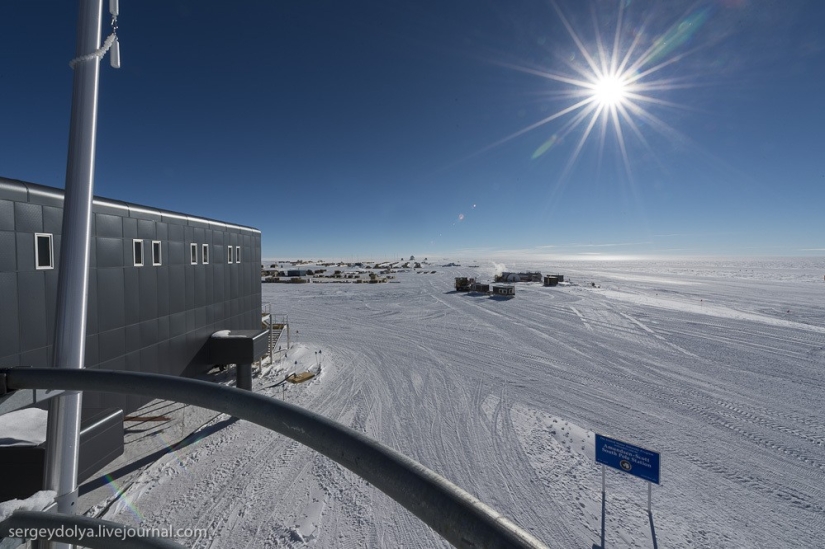 Antarctic station at the South Pole "Amundsen — Scott"
