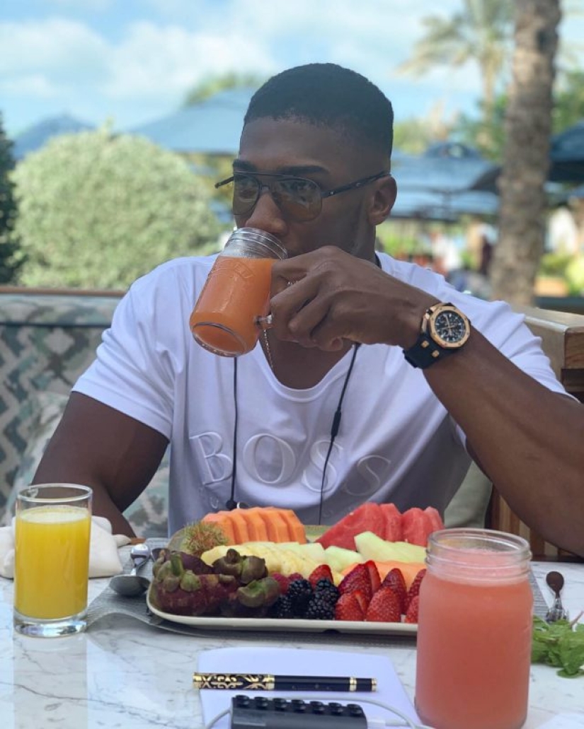 Anthony Joshua is a champion millionaire who enjoys a chic life for free