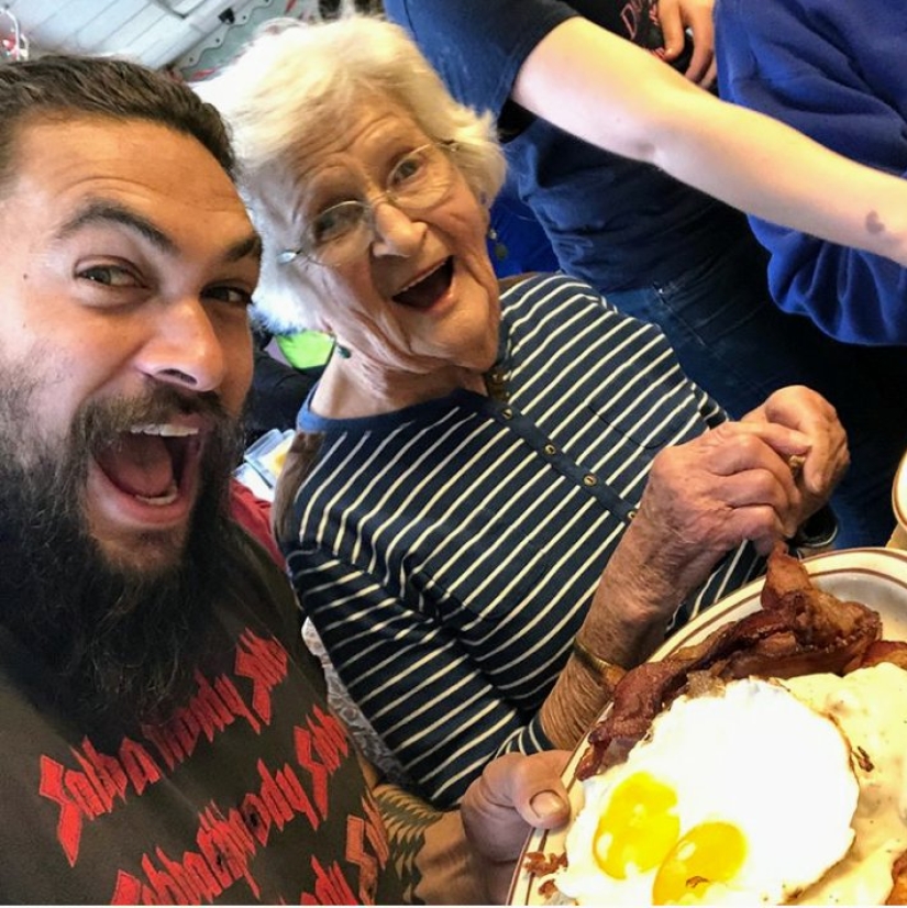 Aquaman and grandma: touching connection of generations